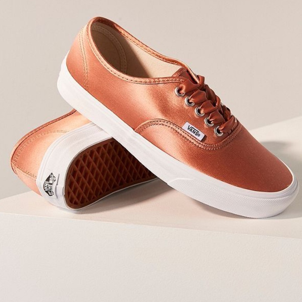 Vans NWOT Satin Rose Gold Authentic Unisex Sneakers Mens Size 7.5 Womens Size 9